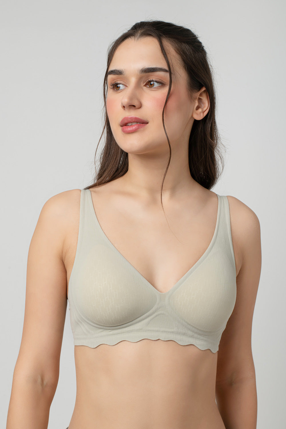 Blake | V-Neck Padded