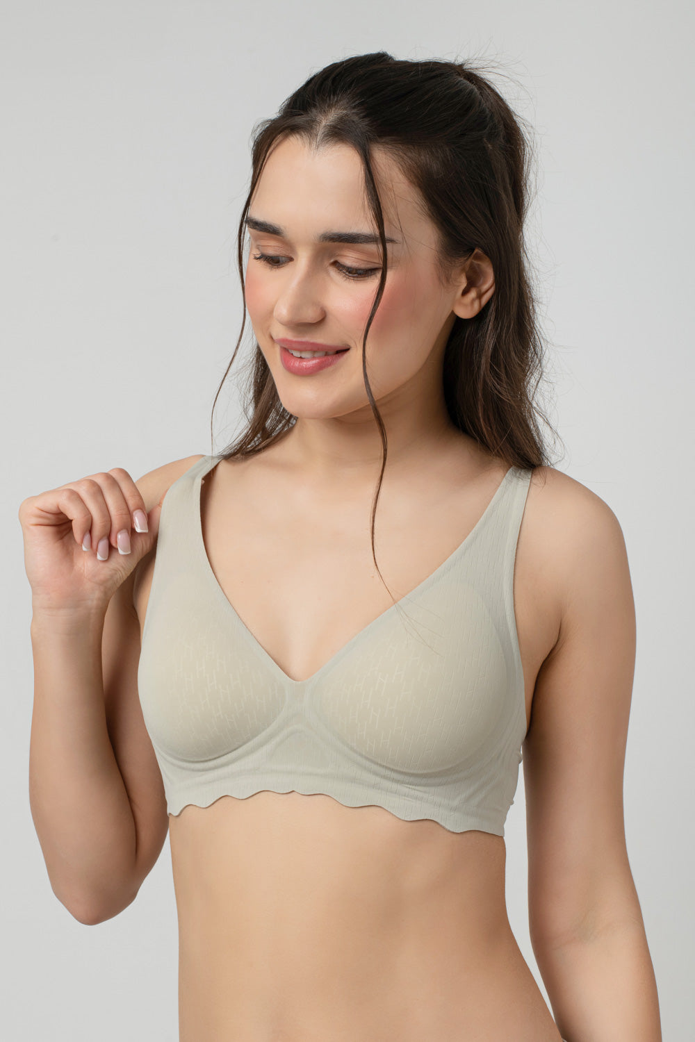 Blake | V-Neck Padded