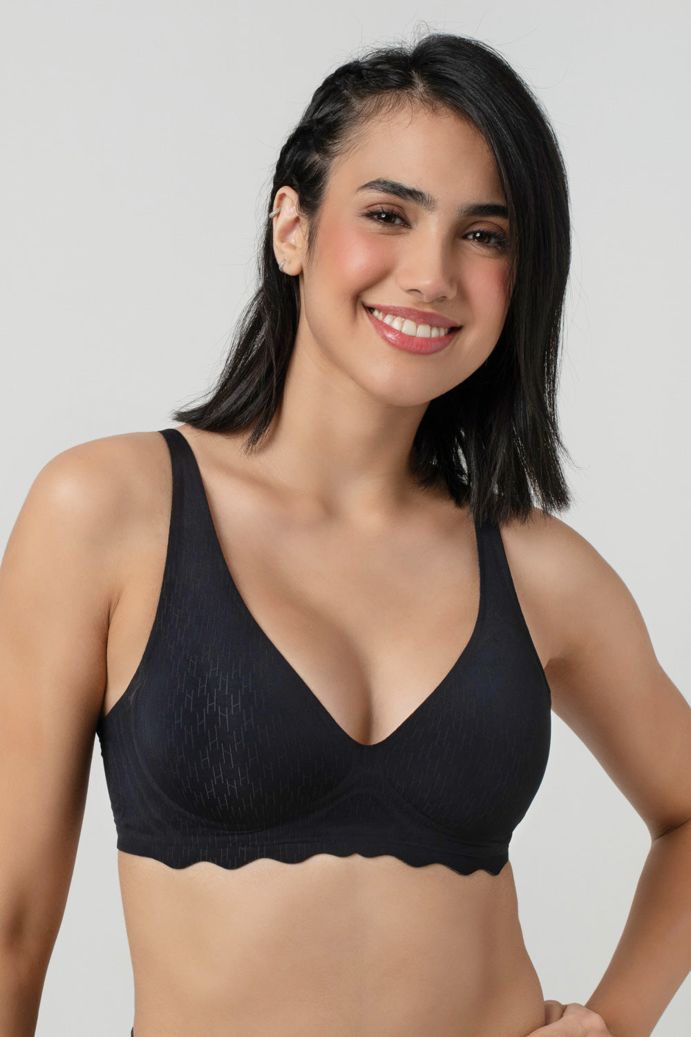 Blake | V-Neck Padded