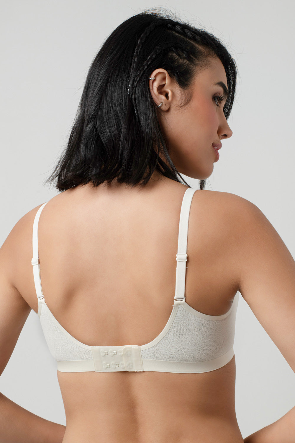 Sienna | V-neck With Scallop Detail Bra