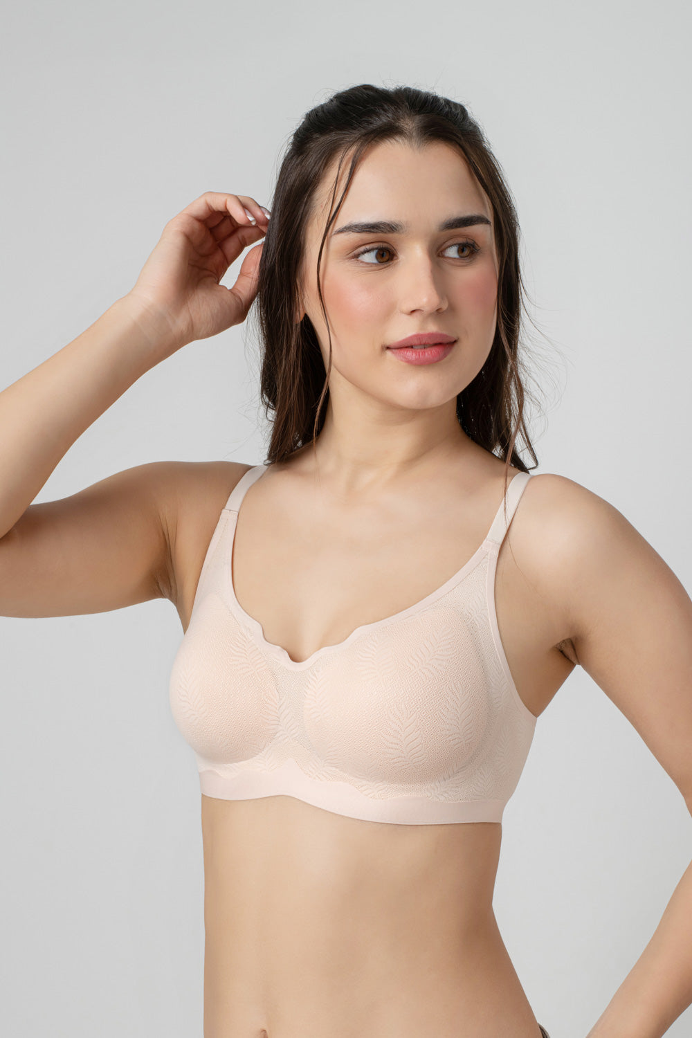 Sienna | V-neck With Scallop Detail Bra